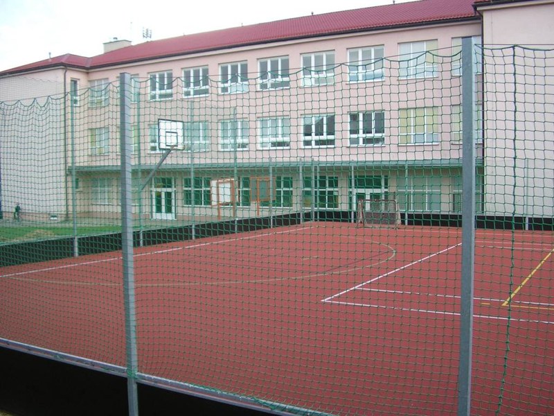 Rekreační sportování na hřištích škol Krásné Pole